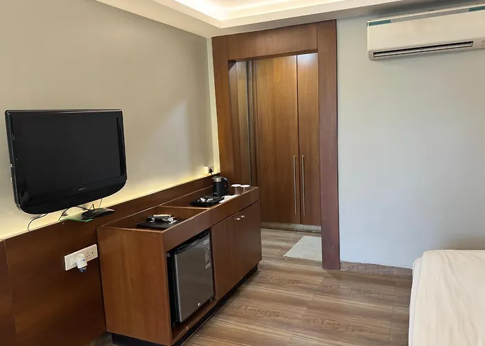 Lch Fitness Hotel Indore